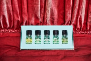 Five Eaux de Cologne, bursts of invigorating freshness.