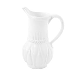 Capucine Pitcher